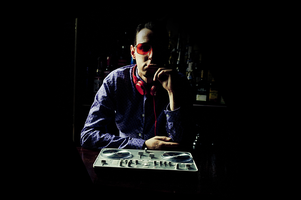 UbuntuFM | DJ Glass Hat